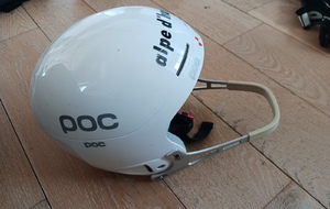 Matériel à vendre: casque POC / Protection tibia LEKI / Ski FISCHER