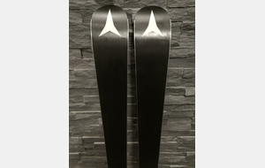 Ski Atomic REDSTER G9 FIS + Colt 10 en 152 cm