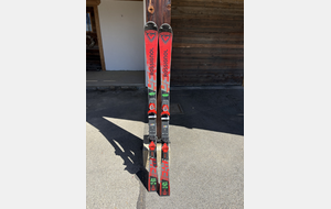 Ski Rossignol - SL entrainement en 157